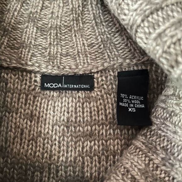 Cowl neck long dress - Picture 2 of 2